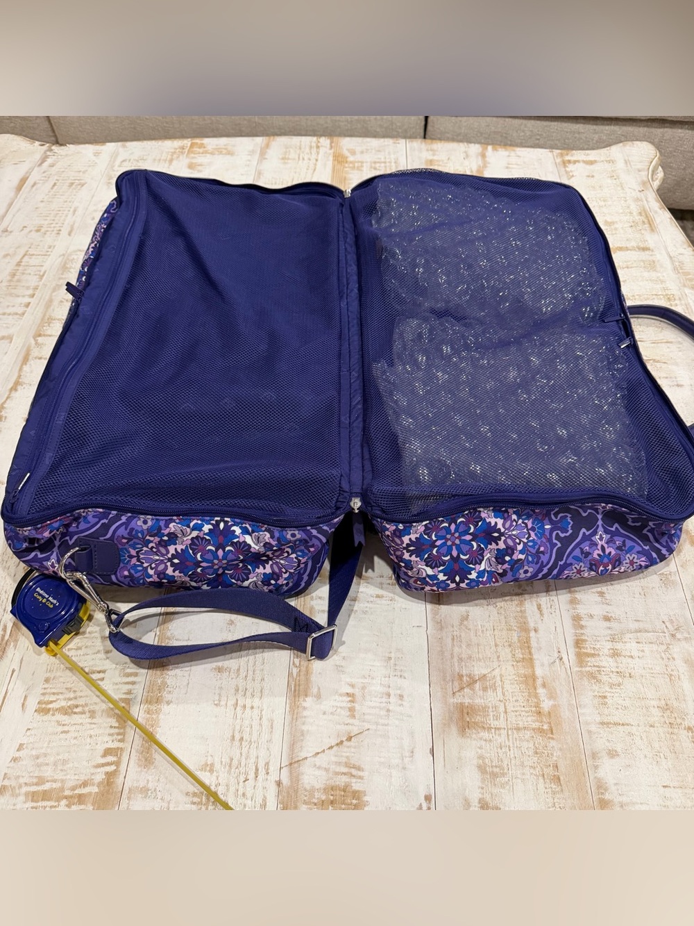 Vera Bradley Iconic Lay Flat Weekender Purple Medallion Travel Duffel Carry On - Picture 7 of 11